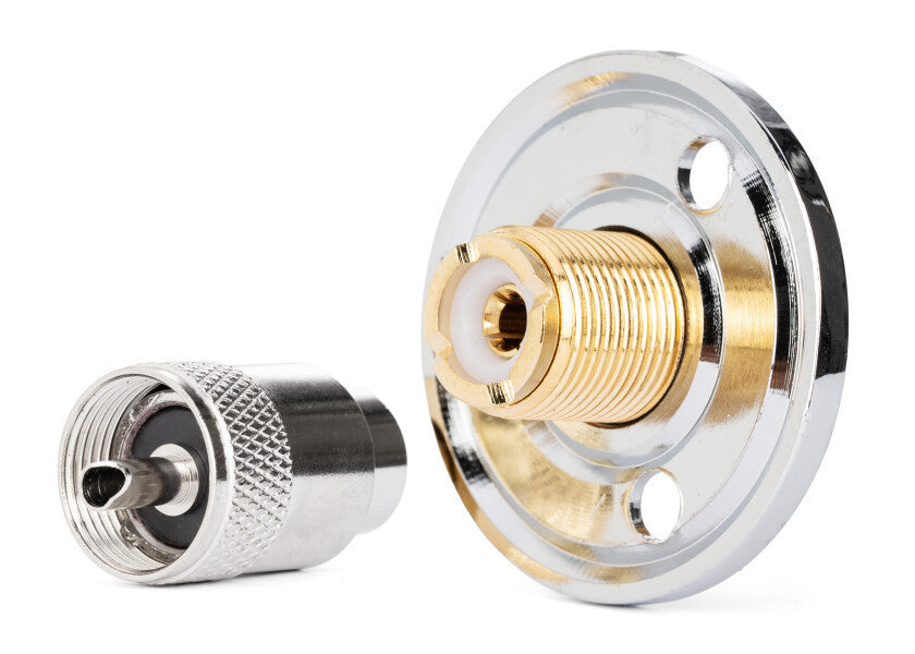 Passe-pont étanche pour câble coaxial rg213